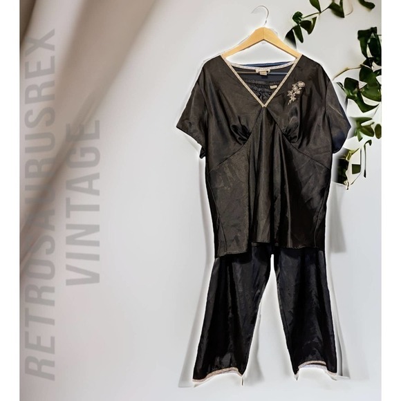 Vintage Pajamas - Picture 3 of 6